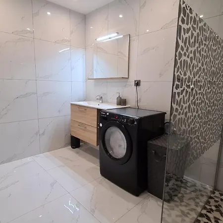 Apartment Aog Prestige Privat Jacuzzi Sauna Parking Free